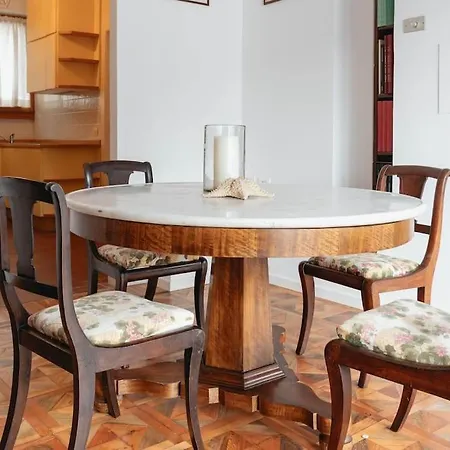 Bellini - Private Terrace & Garage Moltrasio