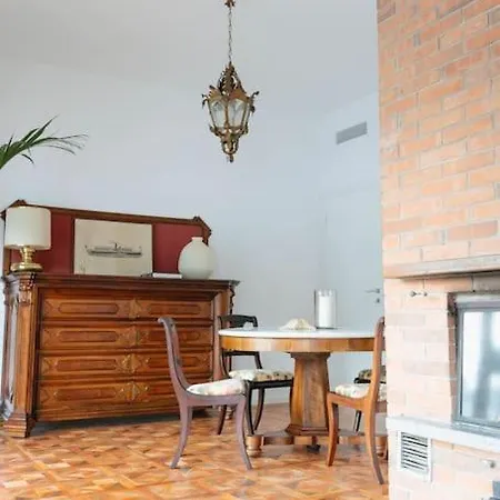 Bellini - Private Terrace & Garage Moltrasio